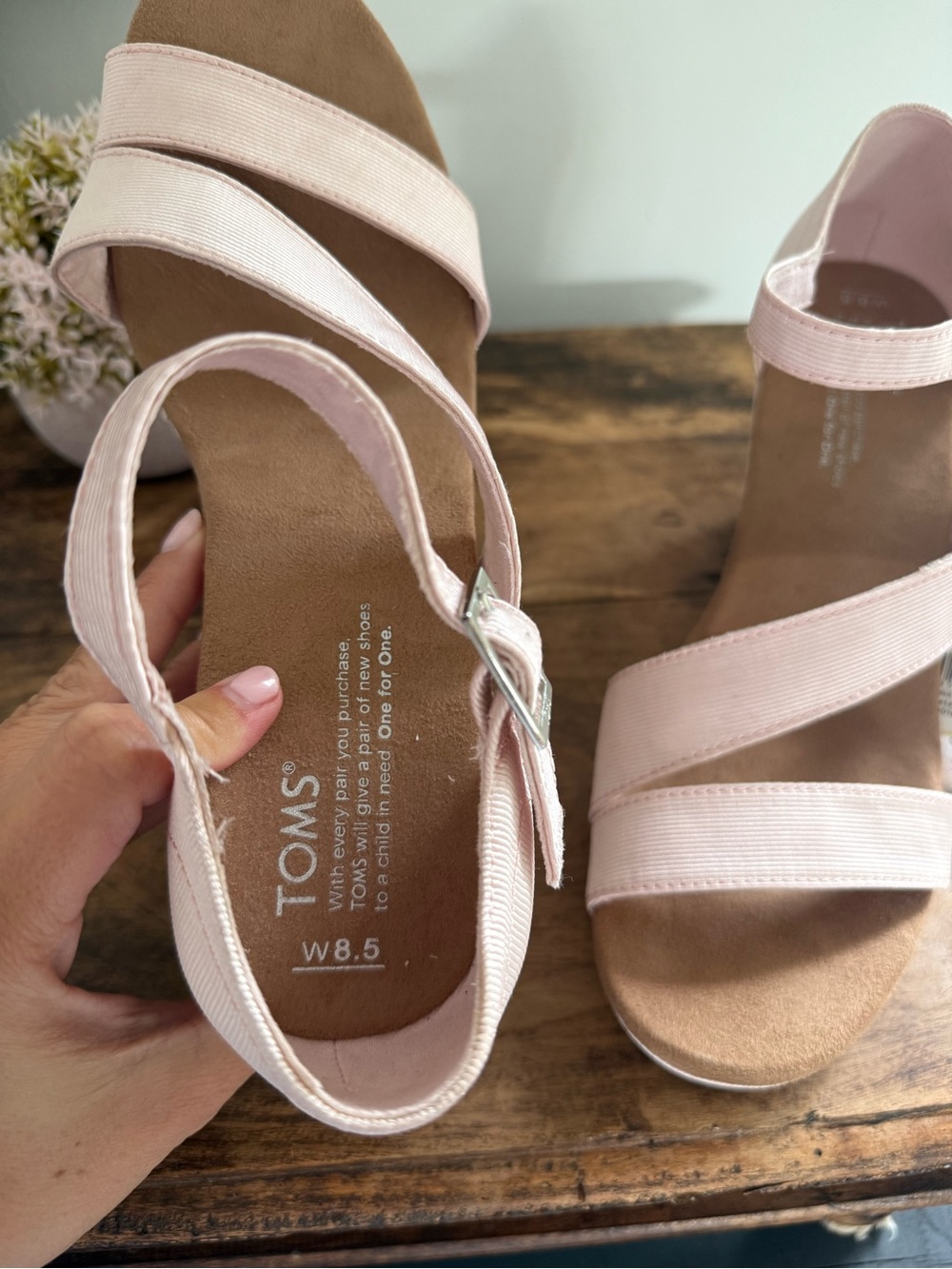NWT Toms Clarissa Wedge Sandals 8.5 Pink - Picture 6 of 6